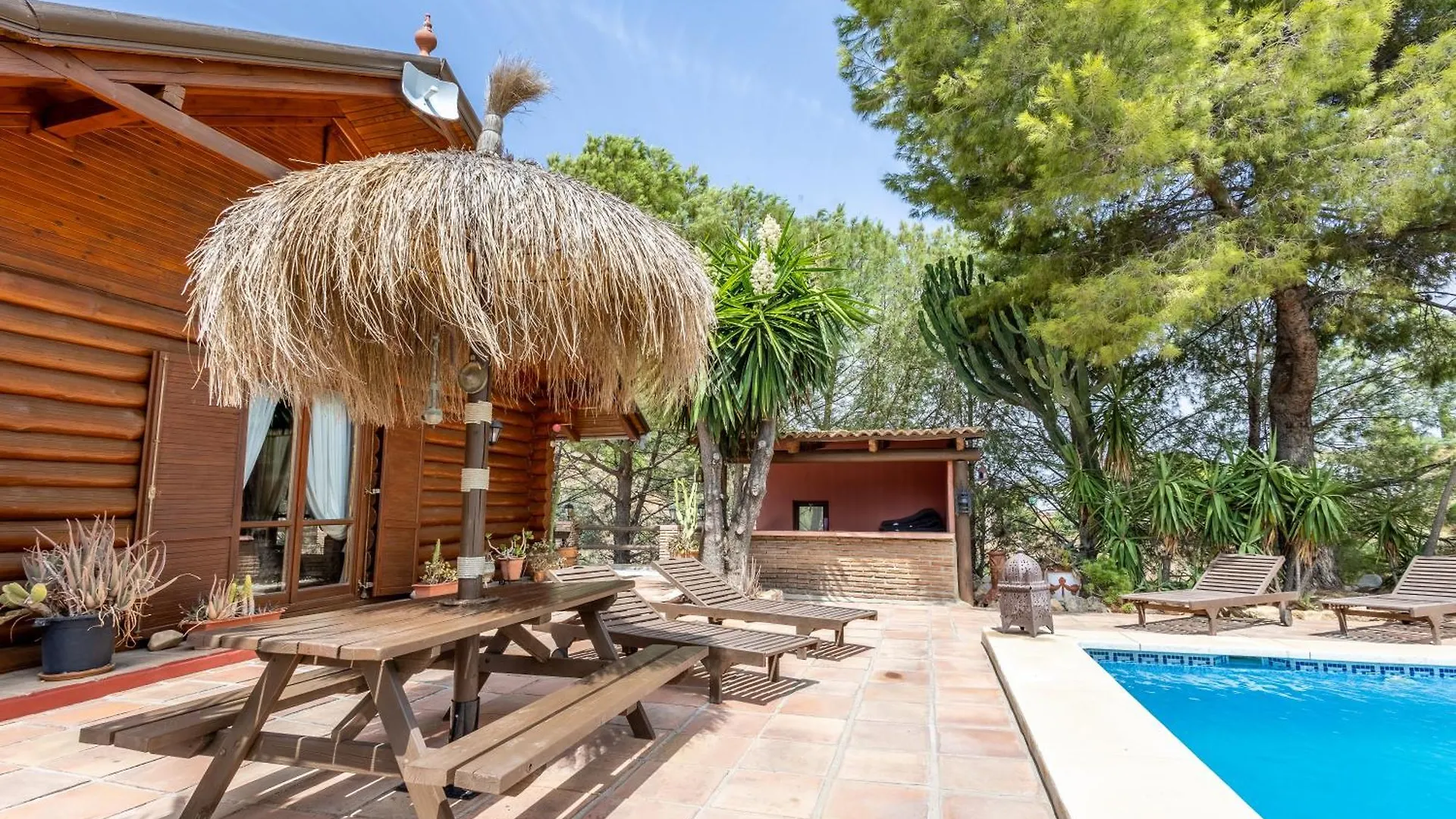 Luxurious Private Cabin Pool Hottub & Fireplace Malaga Spain