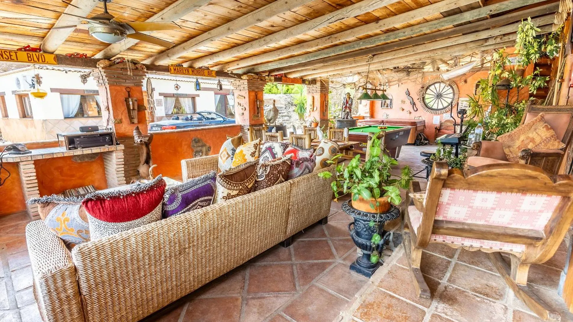 Luxurious Private Cabin Pool Hottub & Fireplace Malaga 0*,  Spain