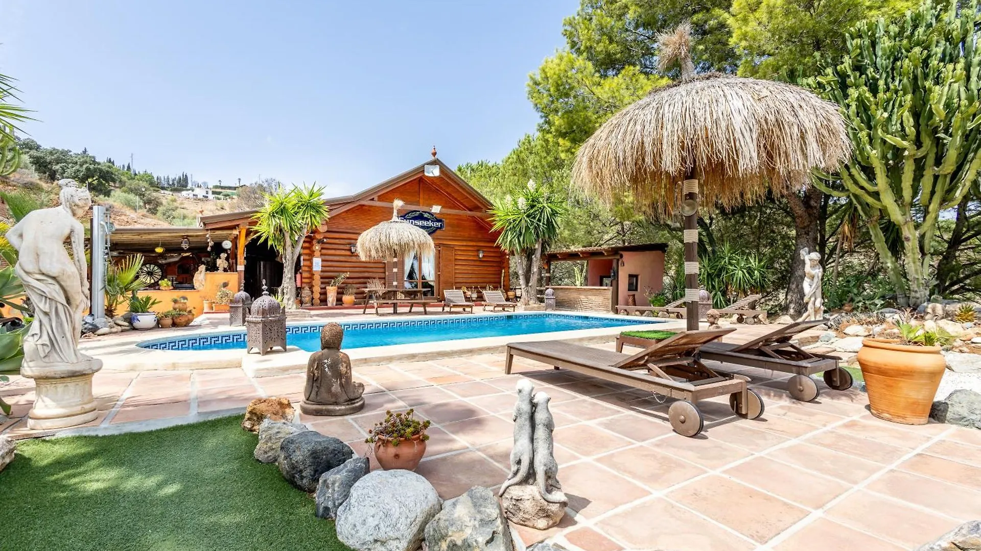 Holiday home Luxurious Private Cabin Pool Hottub & Fireplace Malaga